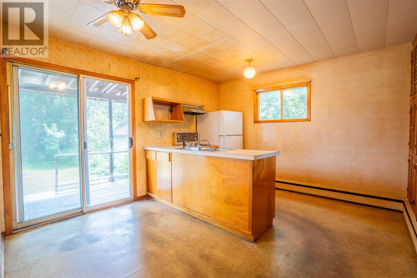 191 Rossmore RD - 10