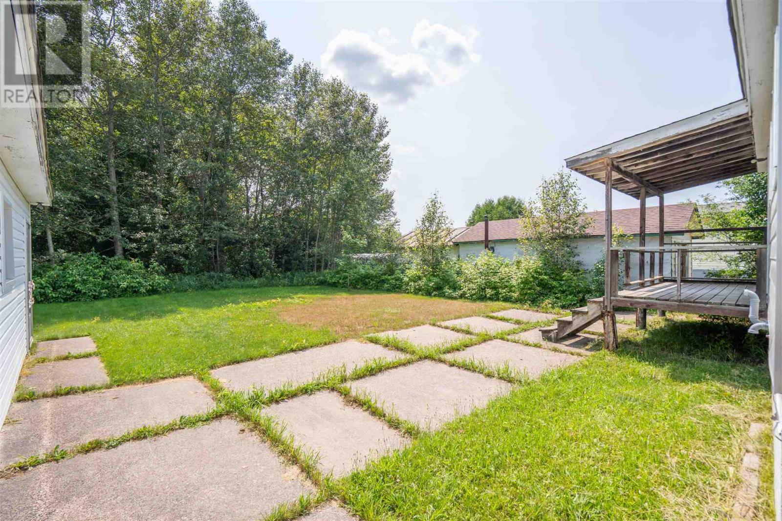 191 Rossmore RD - 32