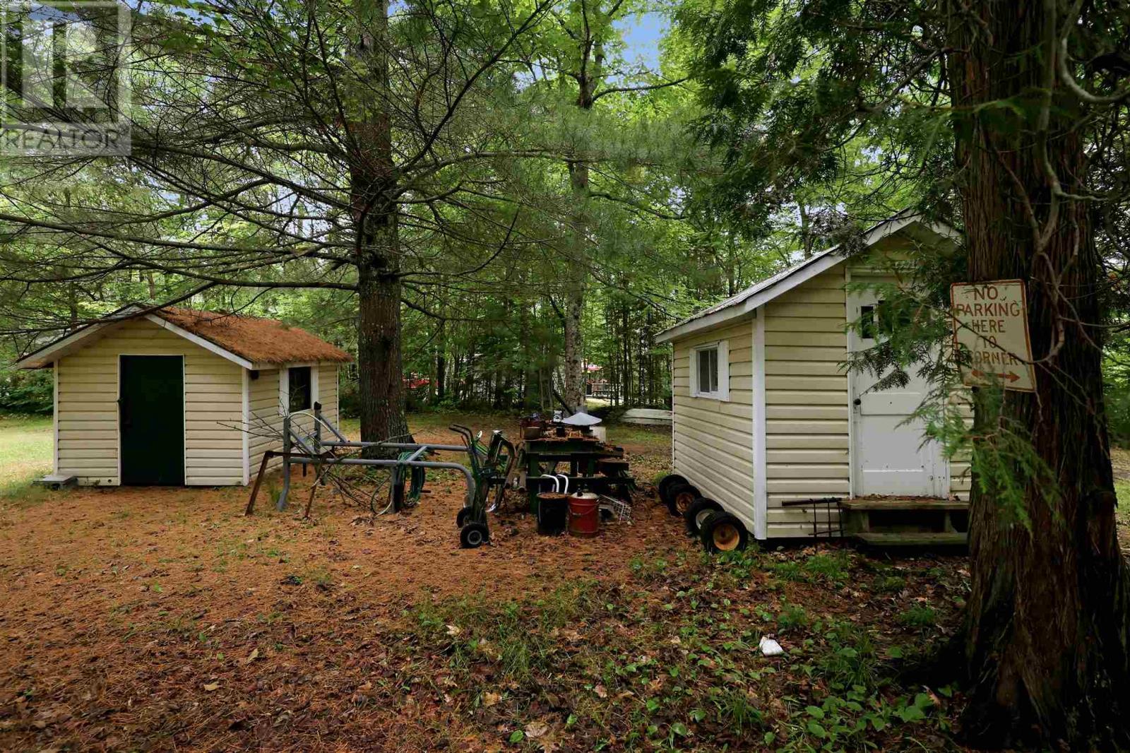 264 Whispering Pines DR - Image 17