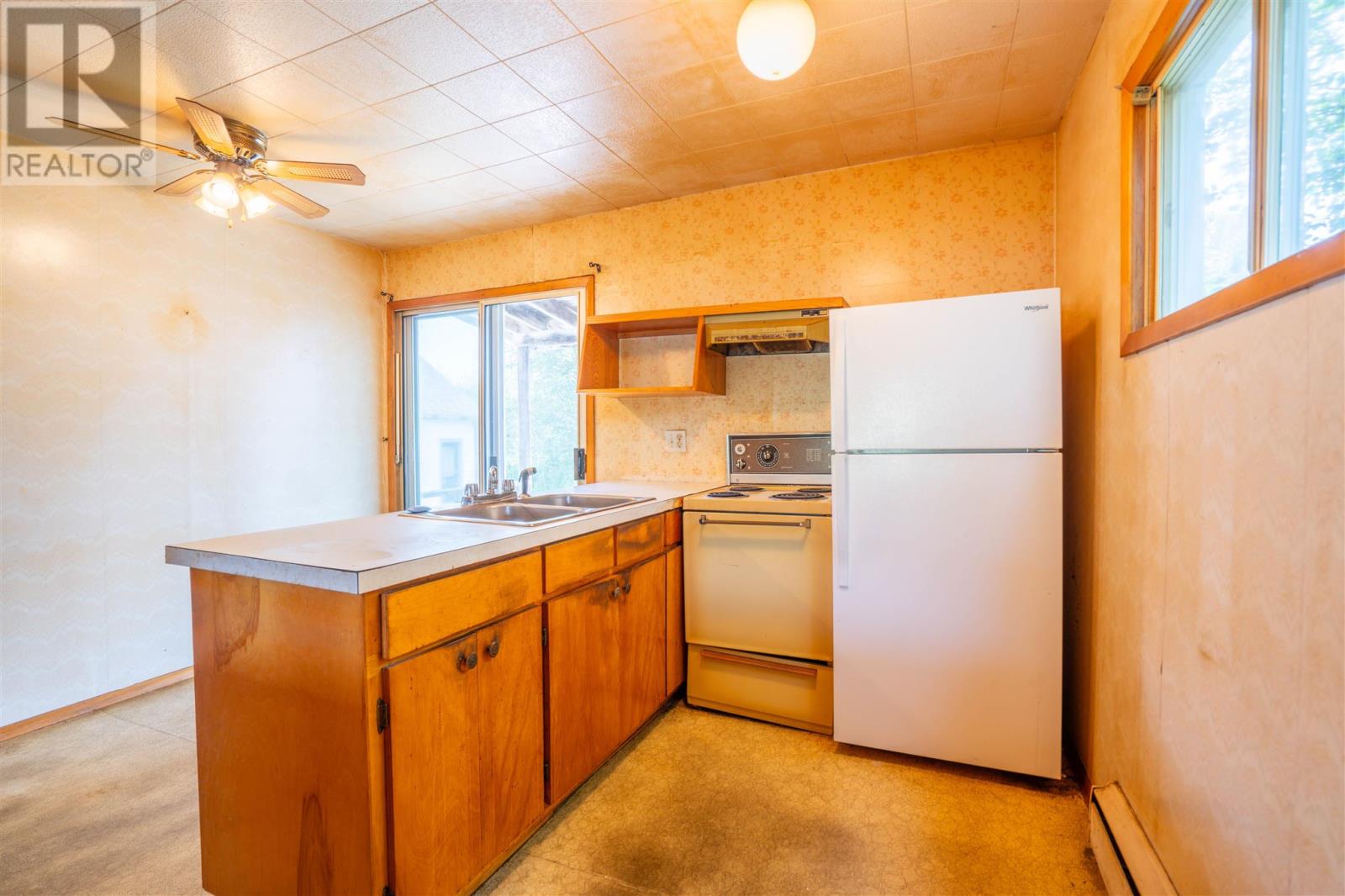 191 Rossmore RD - 9