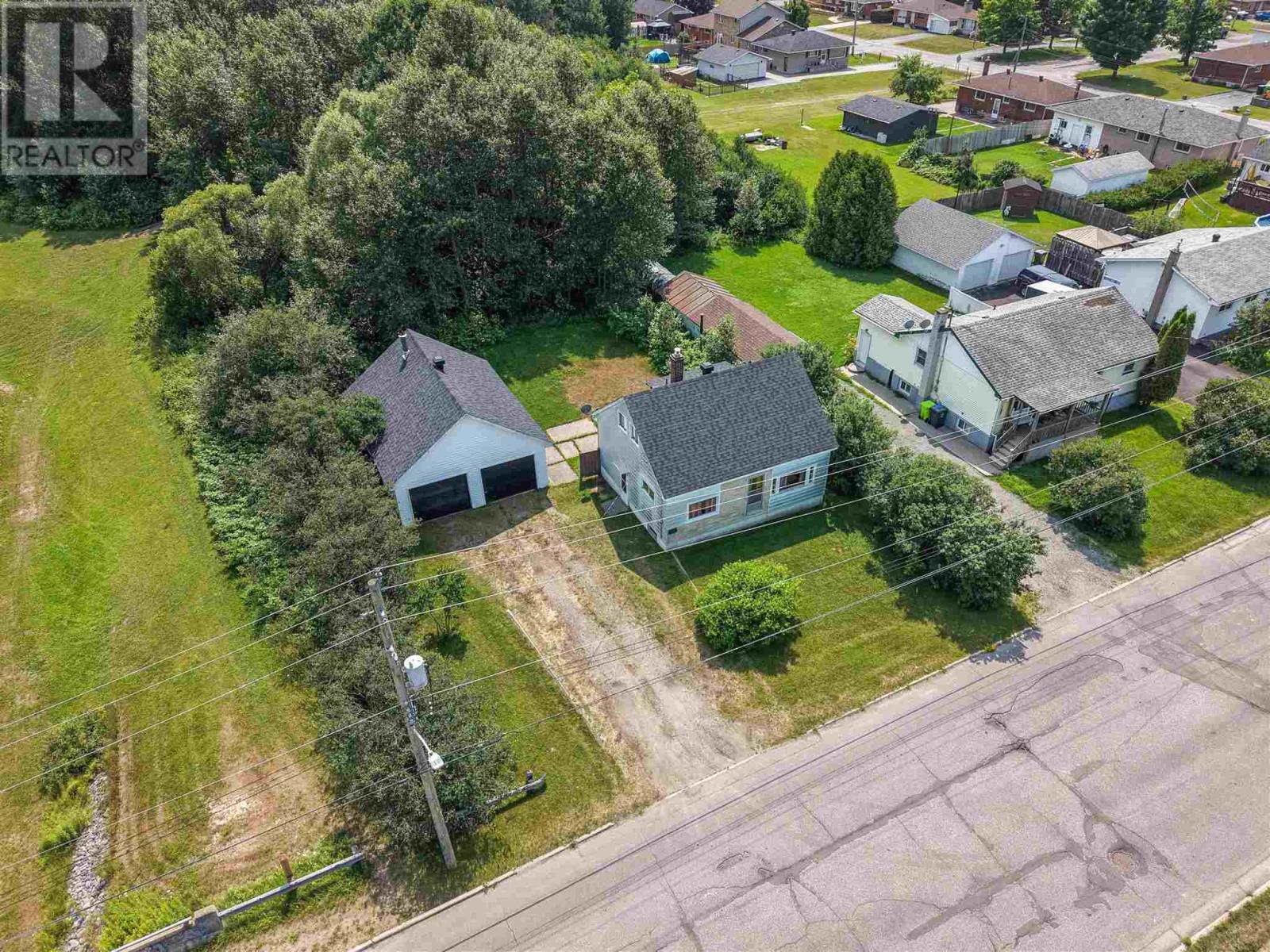 191 Rossmore RD - 42