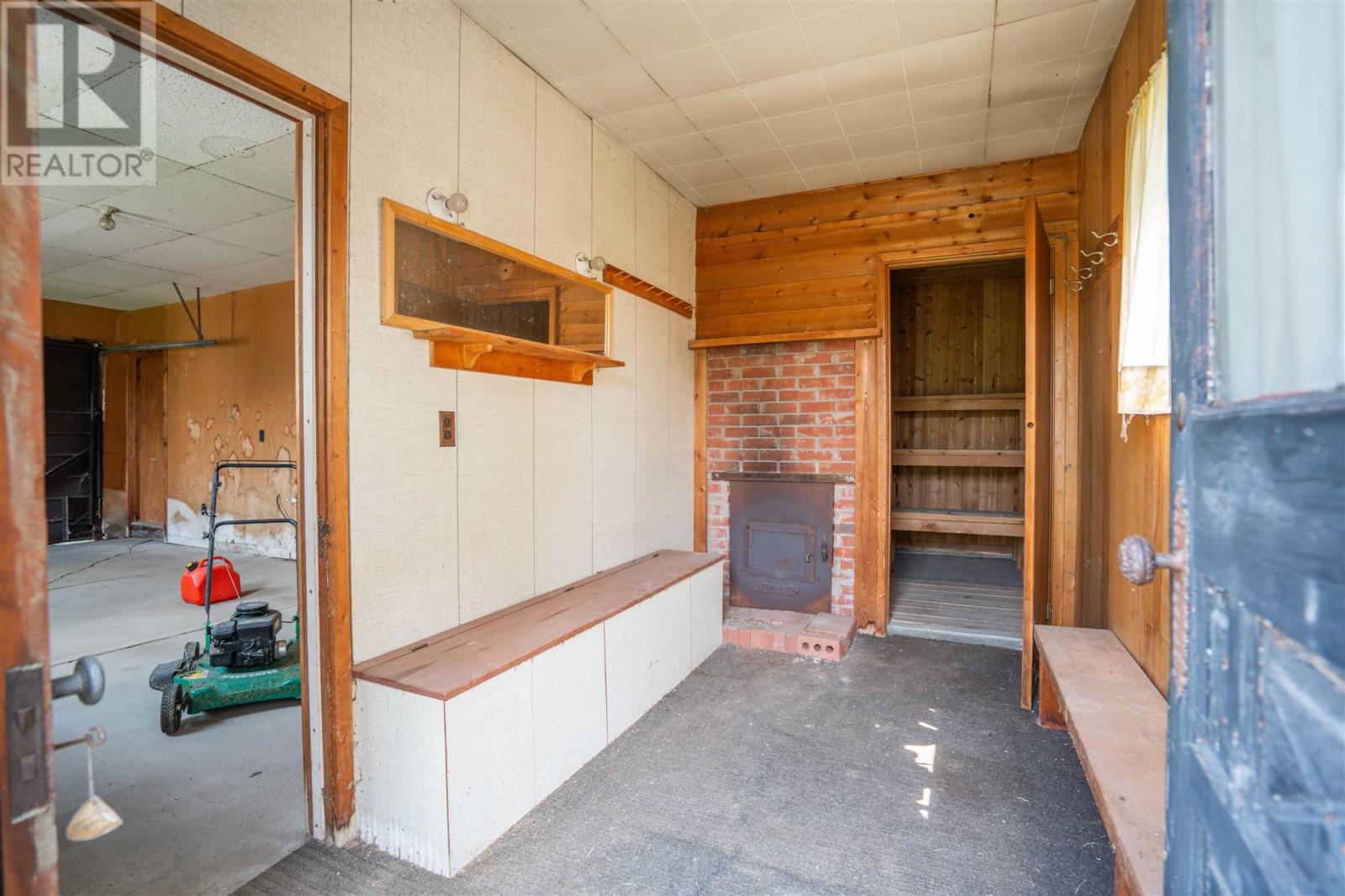 191 Rossmore RD - 15