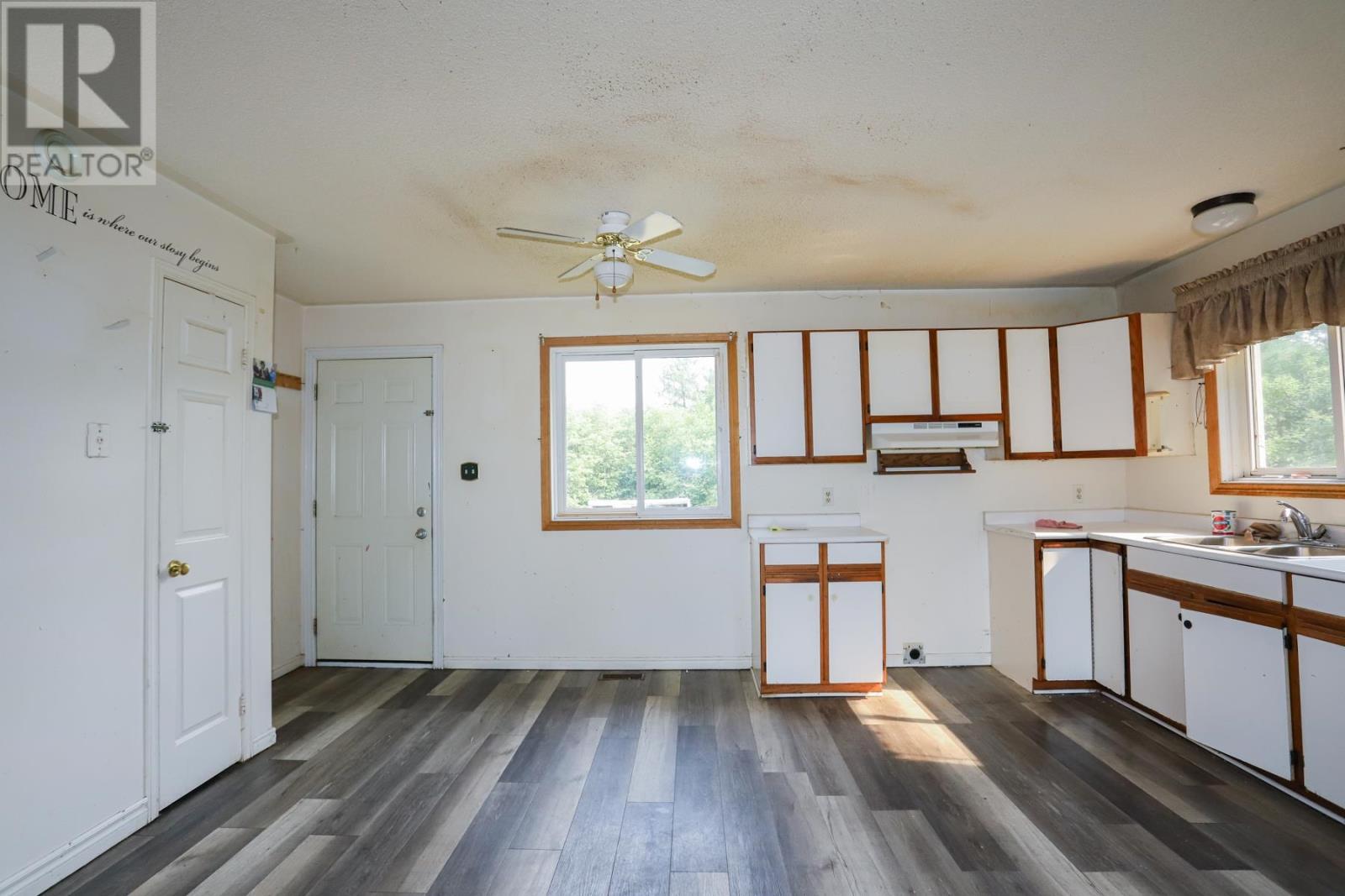 370 Old Highway 17 N - Image 4