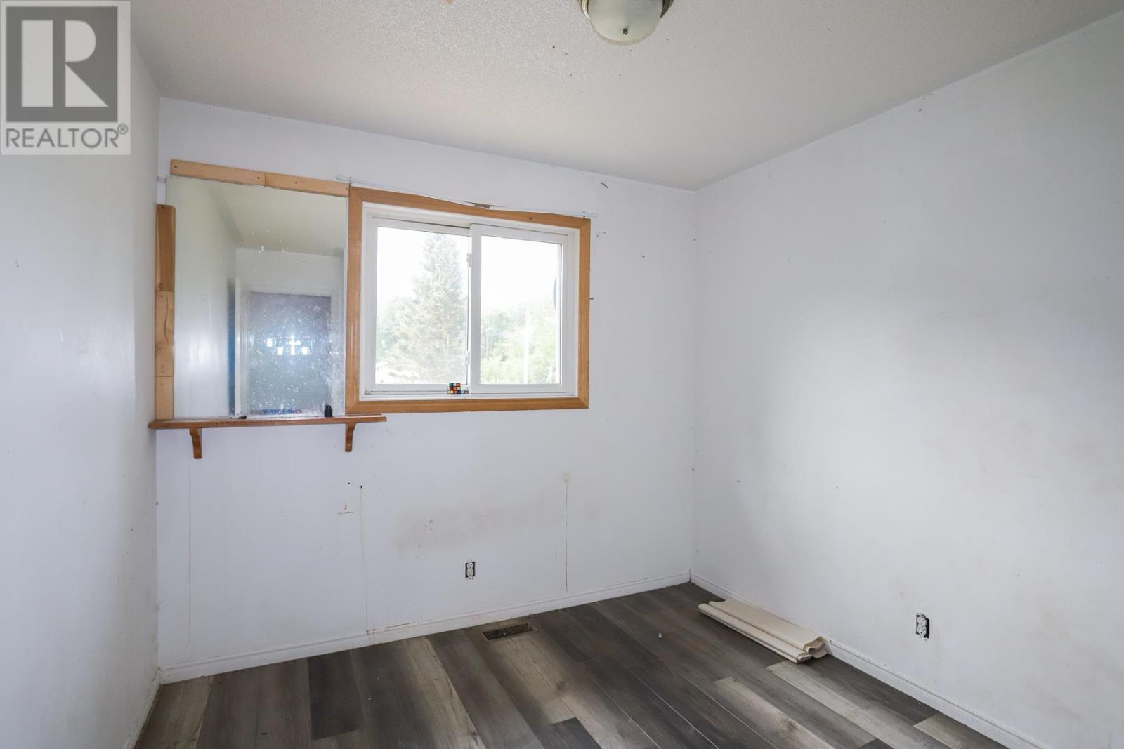 370 Old Highway 17 N - Image 9