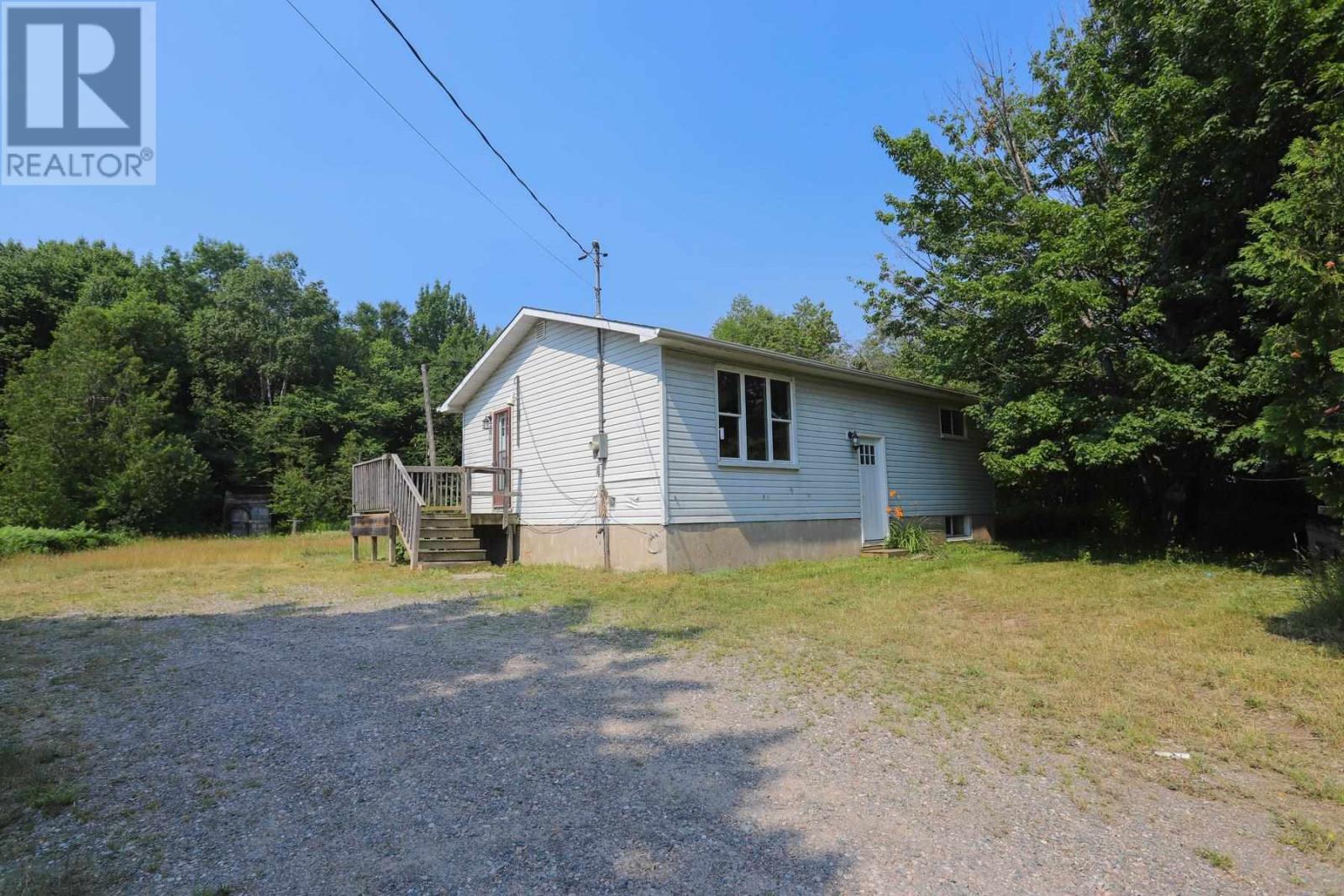 27 Superior ST - 1