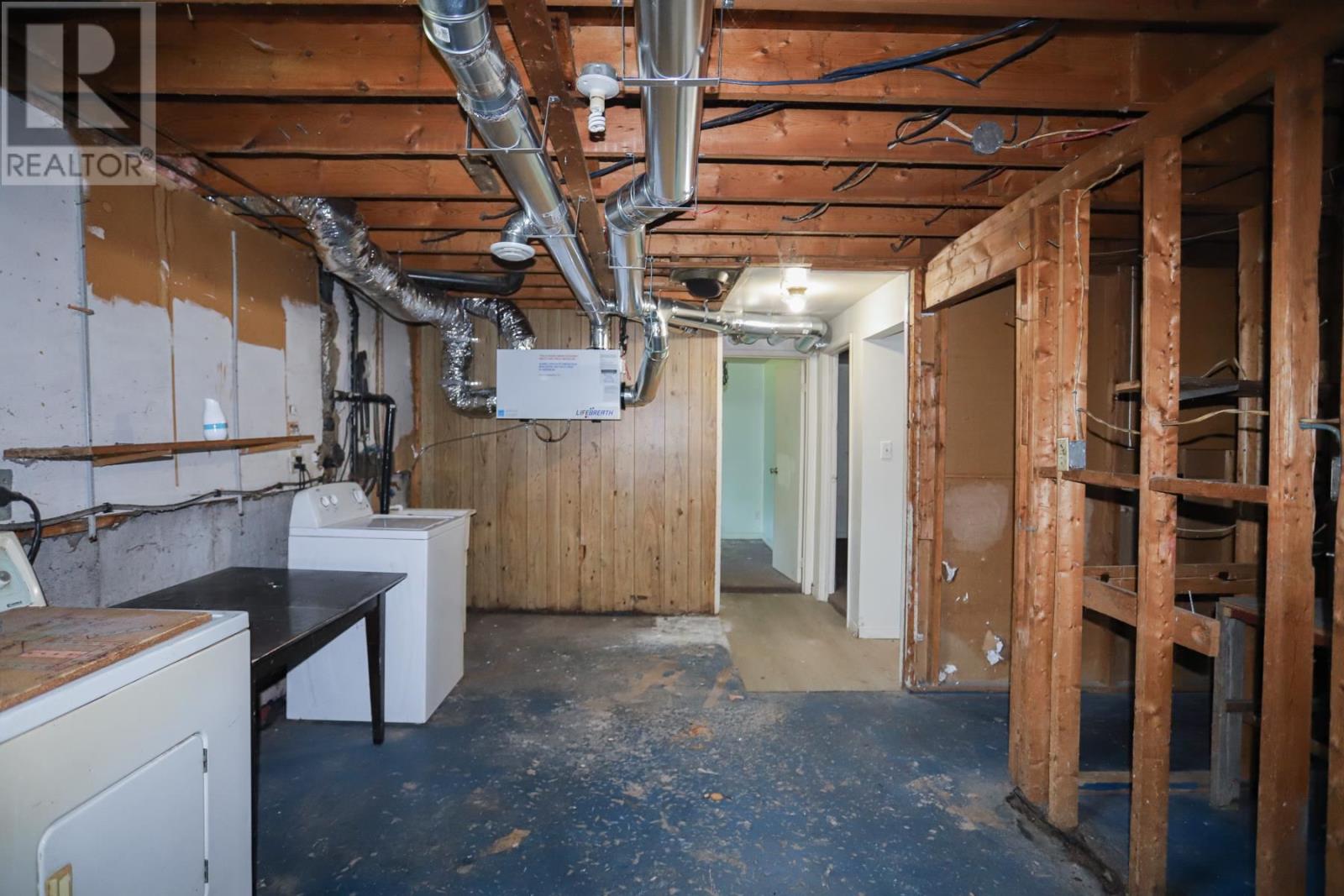 27 Superior ST - 20