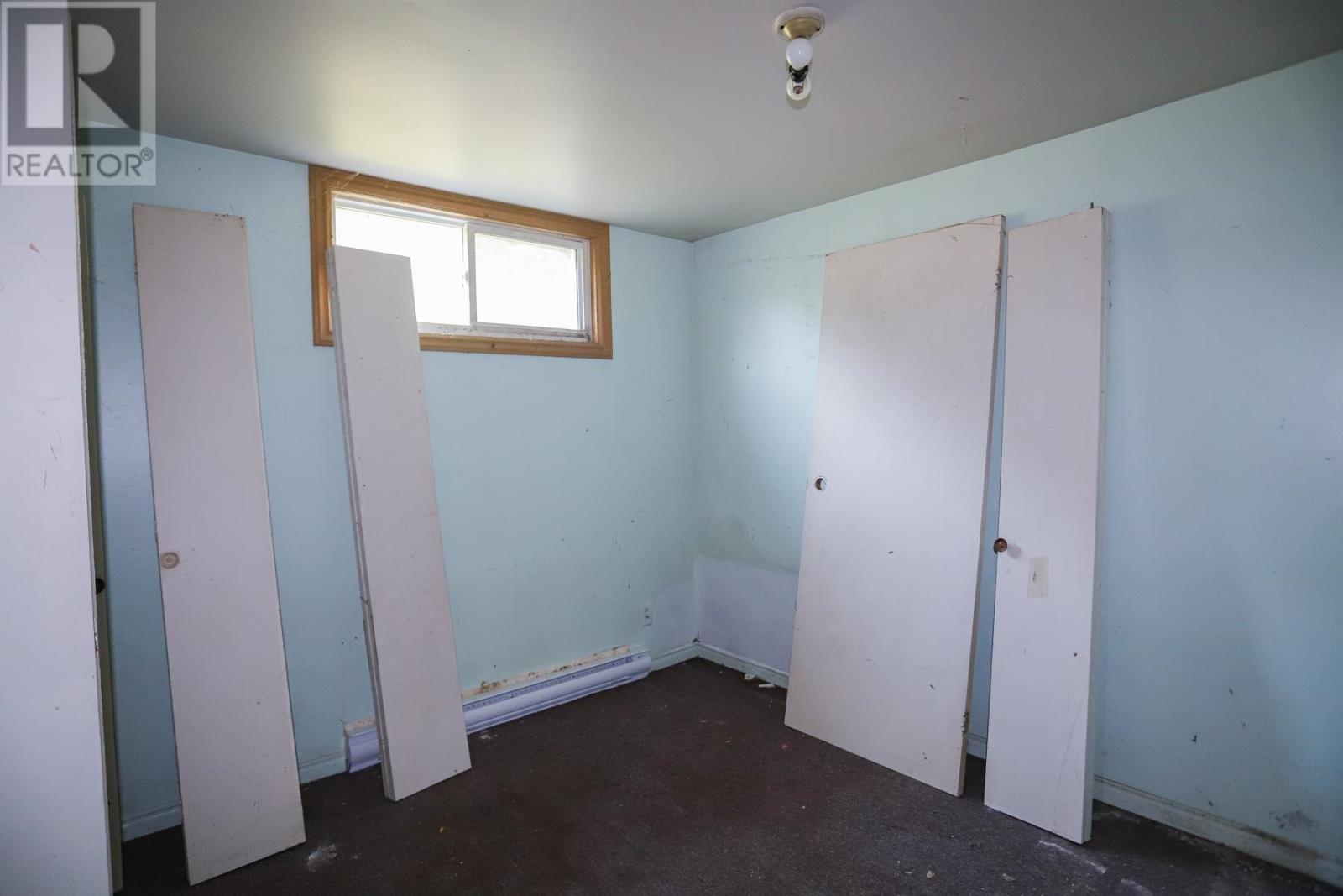 27 Superior ST - Image 15