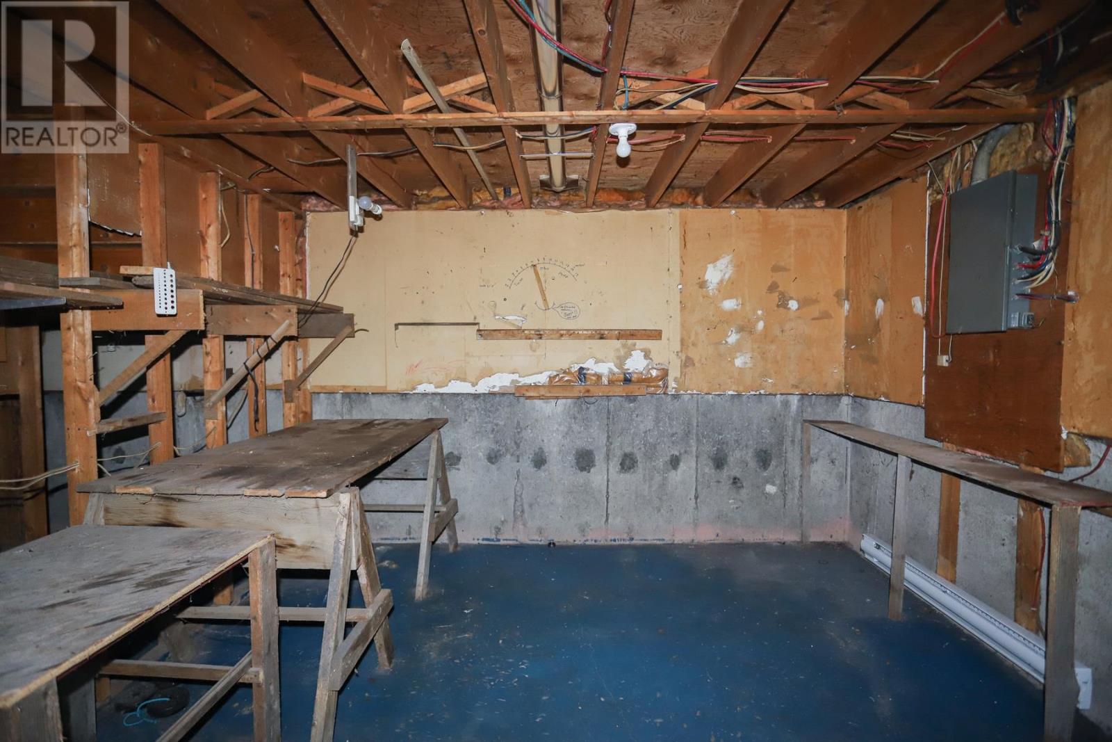 27 Superior ST - 17