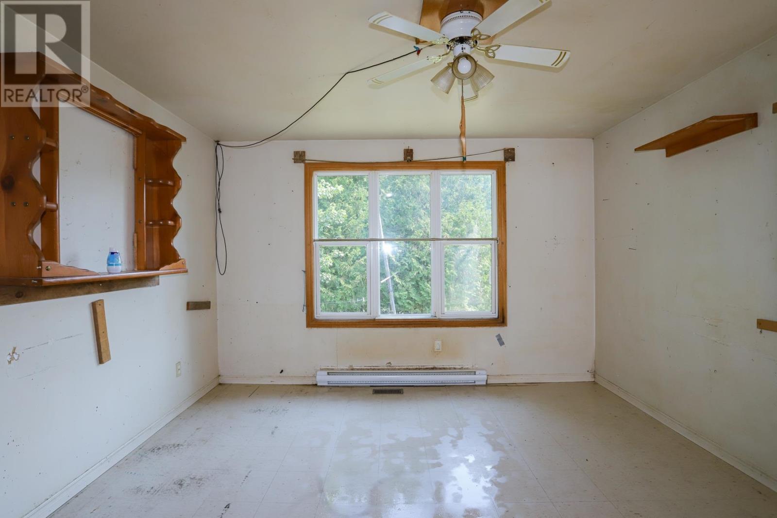 27 Superior ST - Image 4