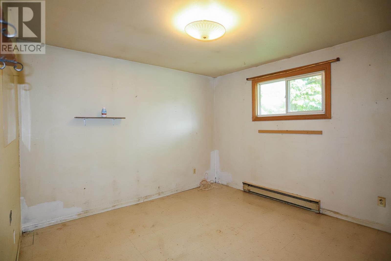 27 Superior ST - Image 8