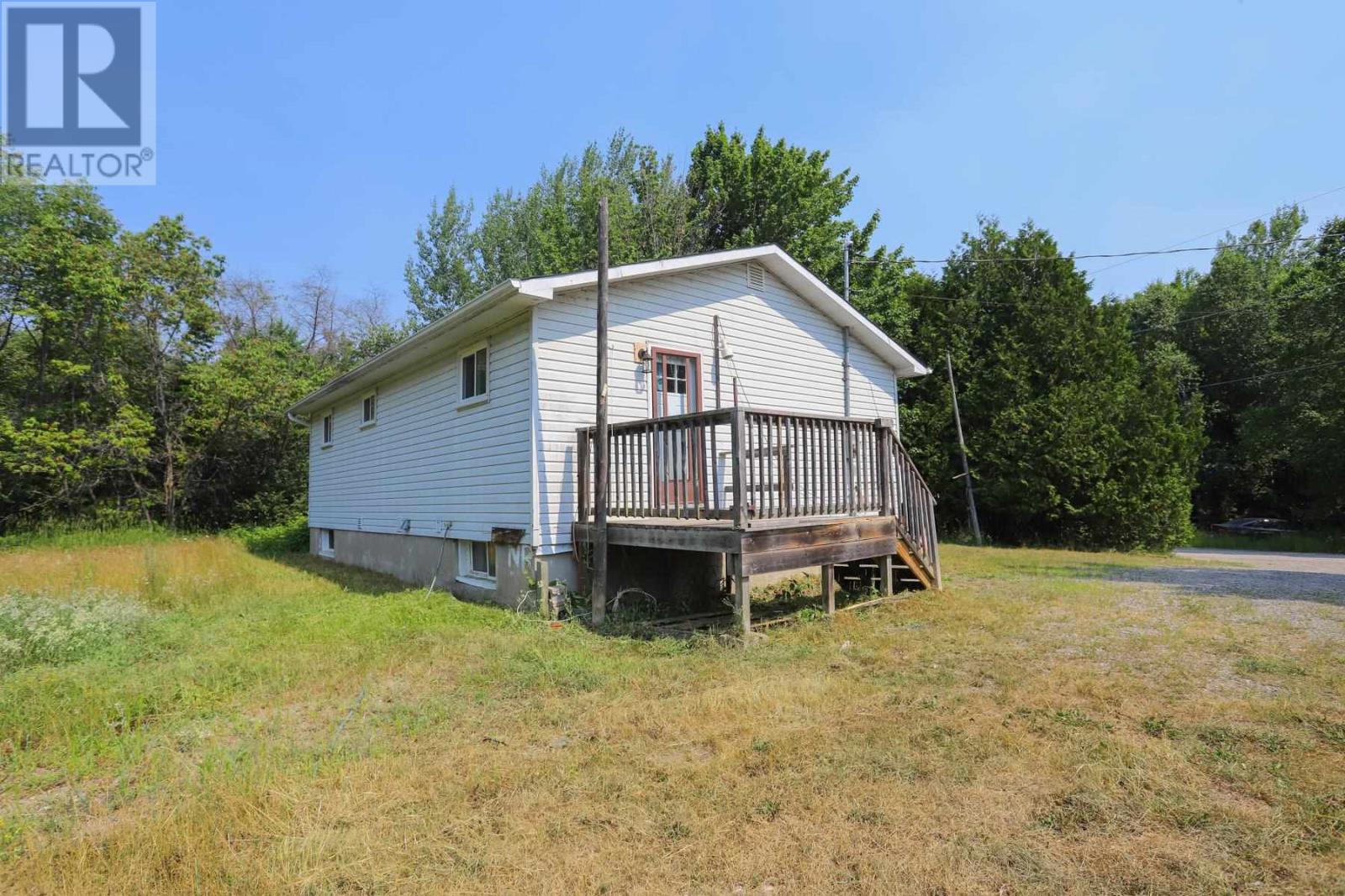 27 Superior ST - Image 23