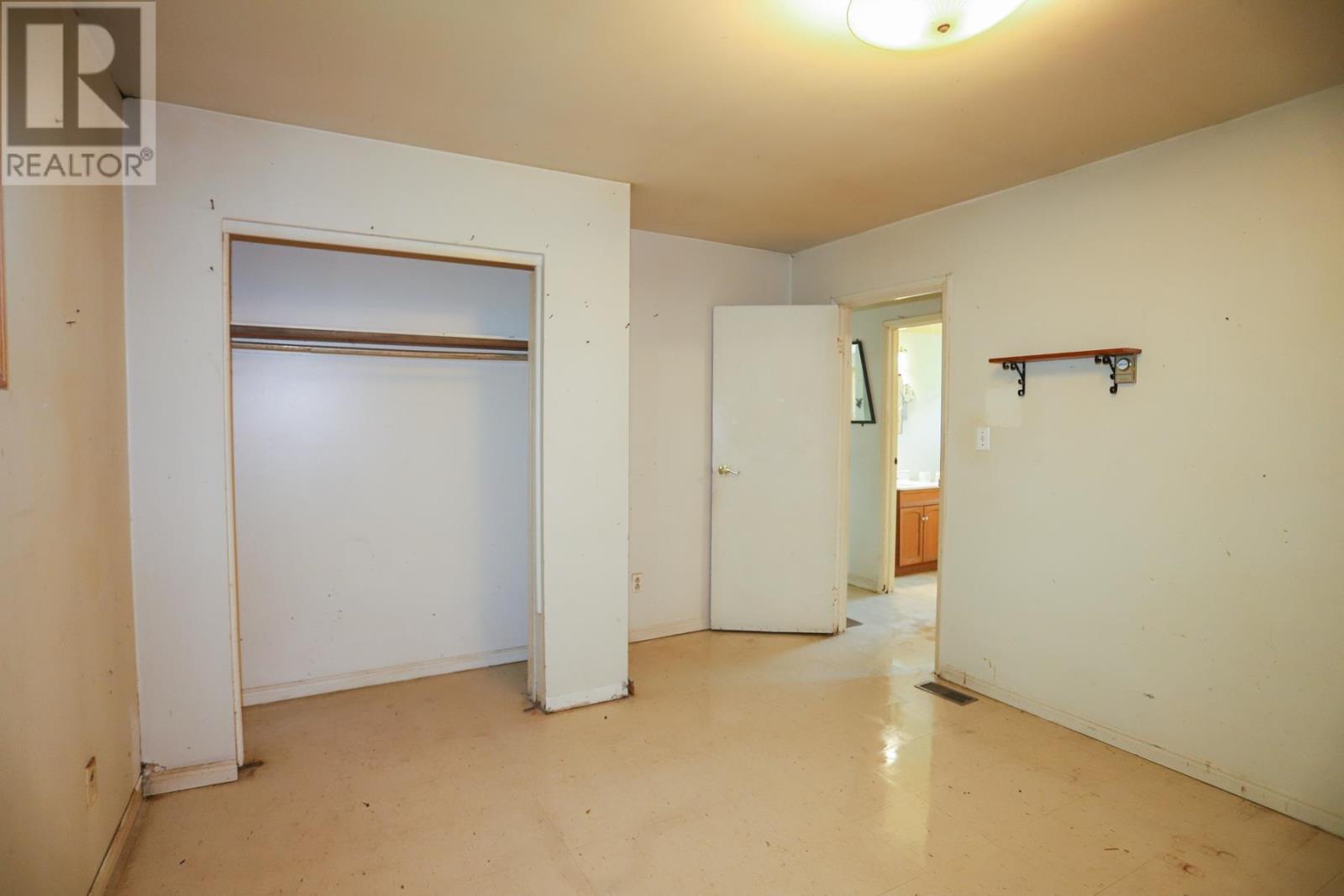 27 Superior ST - 9