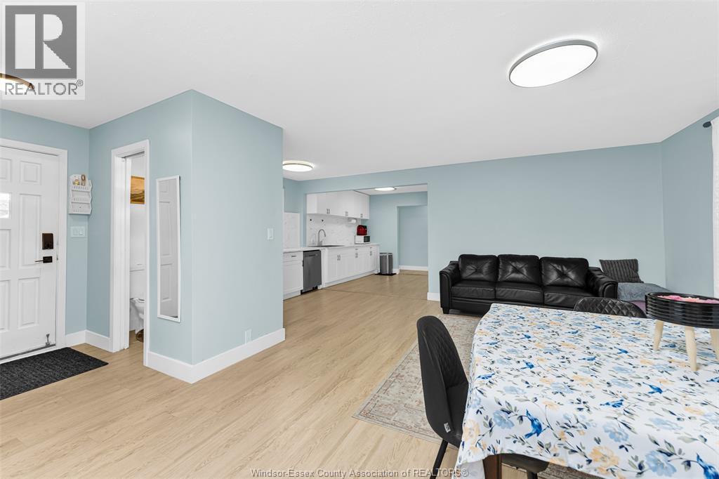 3660 ROXBOROUGH - Image 21