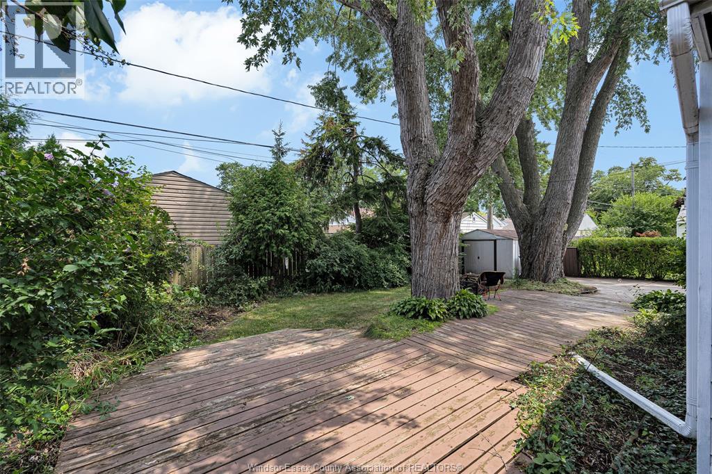 3660 ROXBOROUGH - Image 36