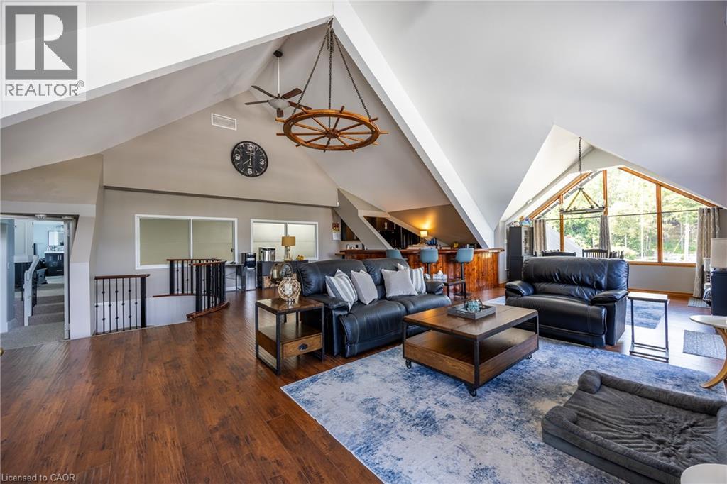 15 JAYLIN Crescent - 9