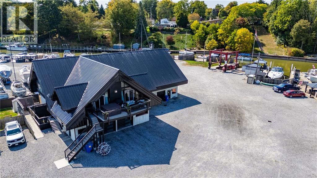 15 JAYLIN Crescent - 1