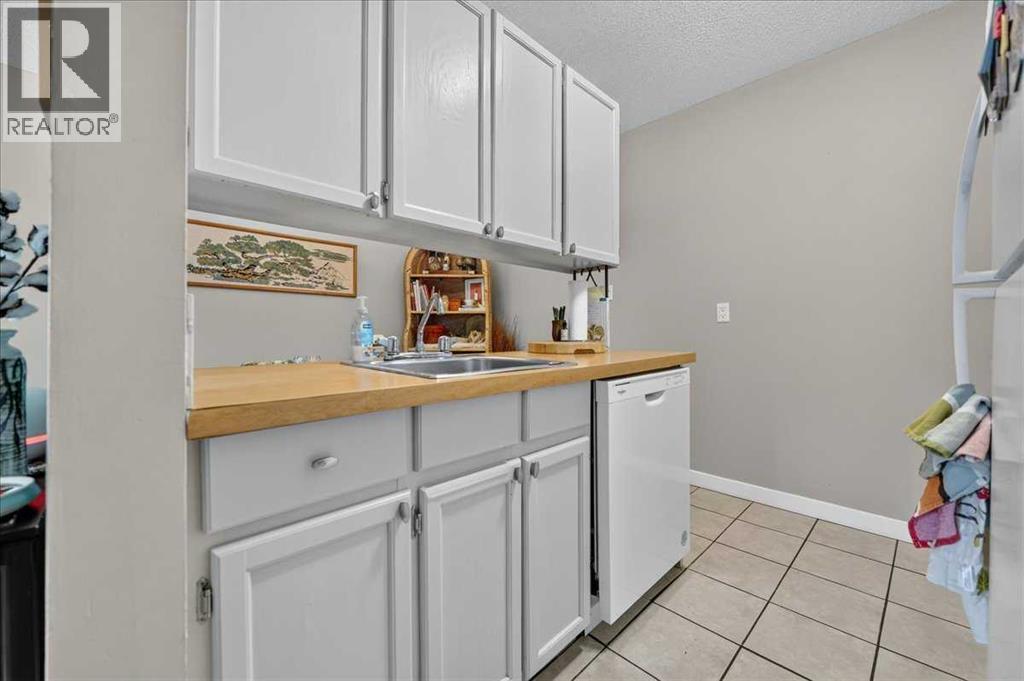 #409 617 56 Avenue SW - 16