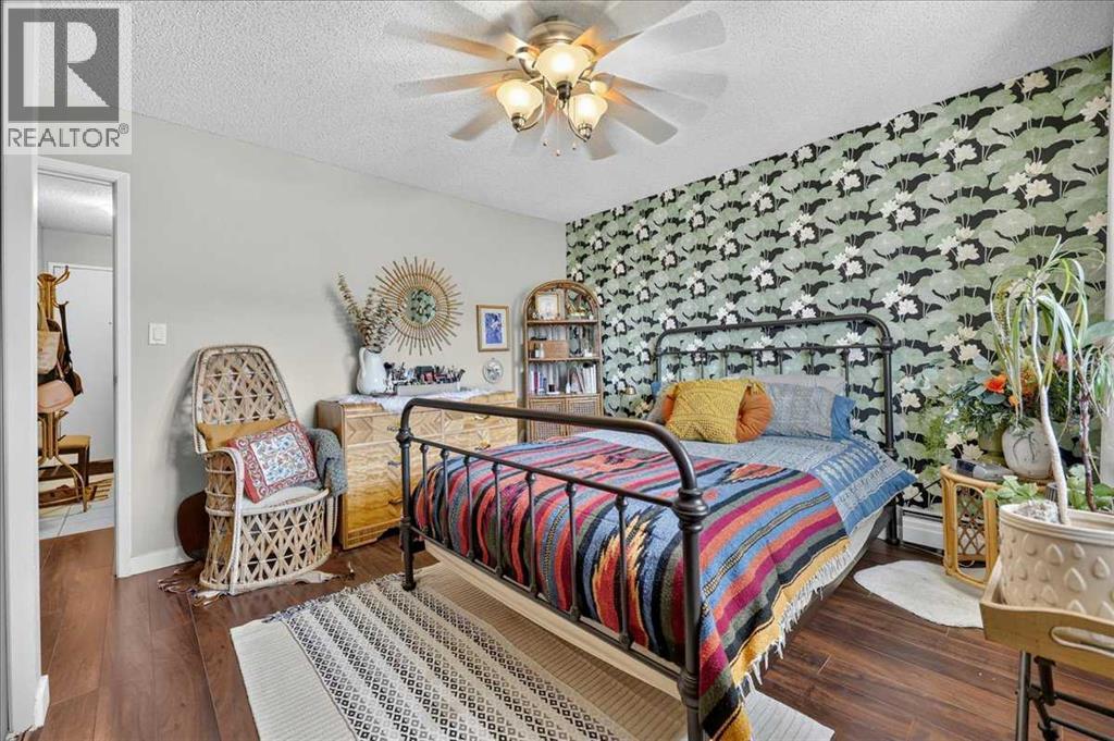 #409 617 56 Avenue SW - 21