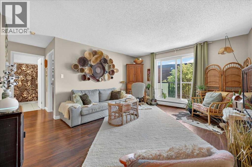 #409 617 56 Avenue SW - 11