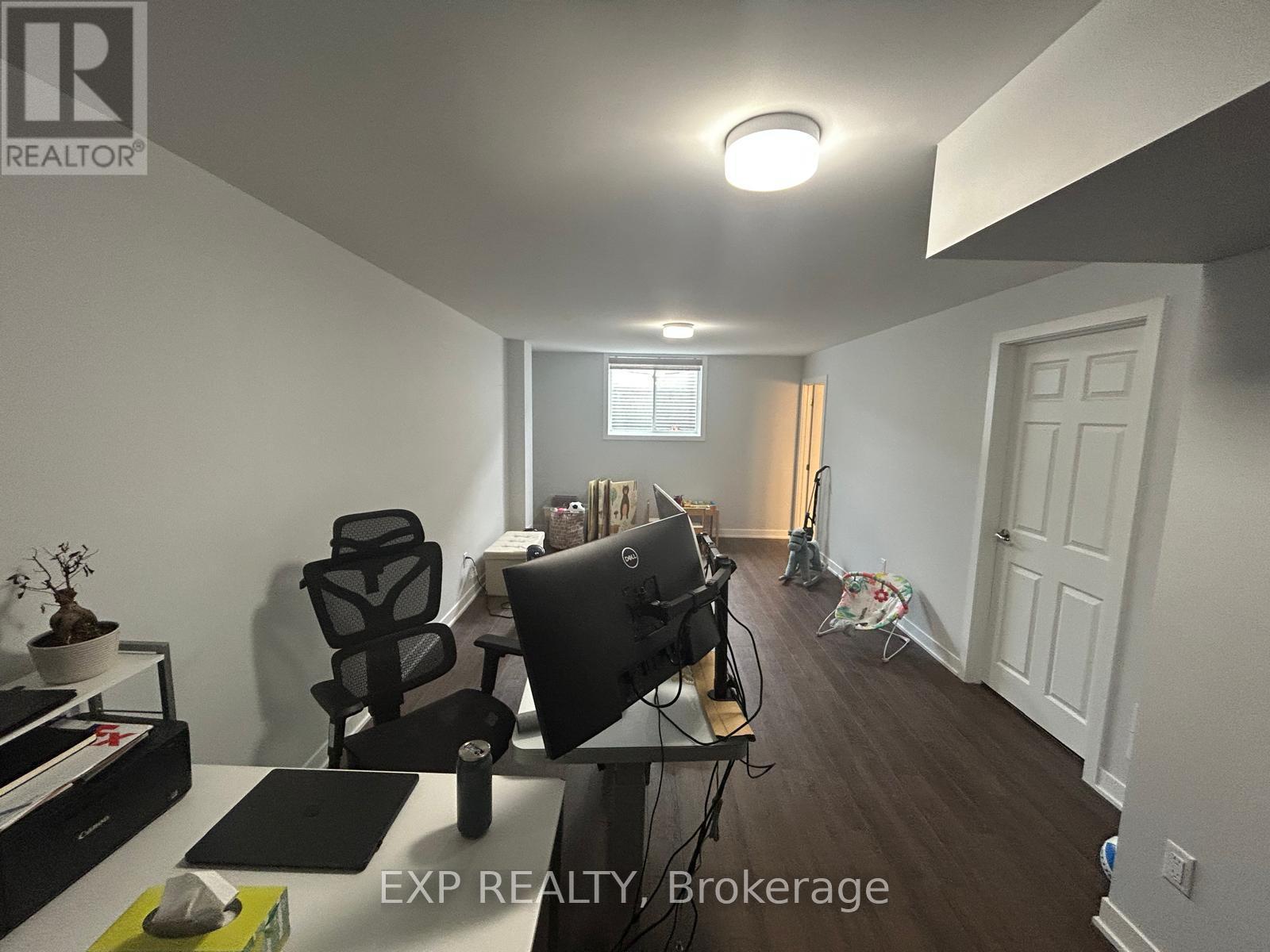 3 Bed, 3 Bath House for Rent in Ottawa – 1045 CURRAGLASS WALK, Ottawa – MLS# X13611060 - Image 23