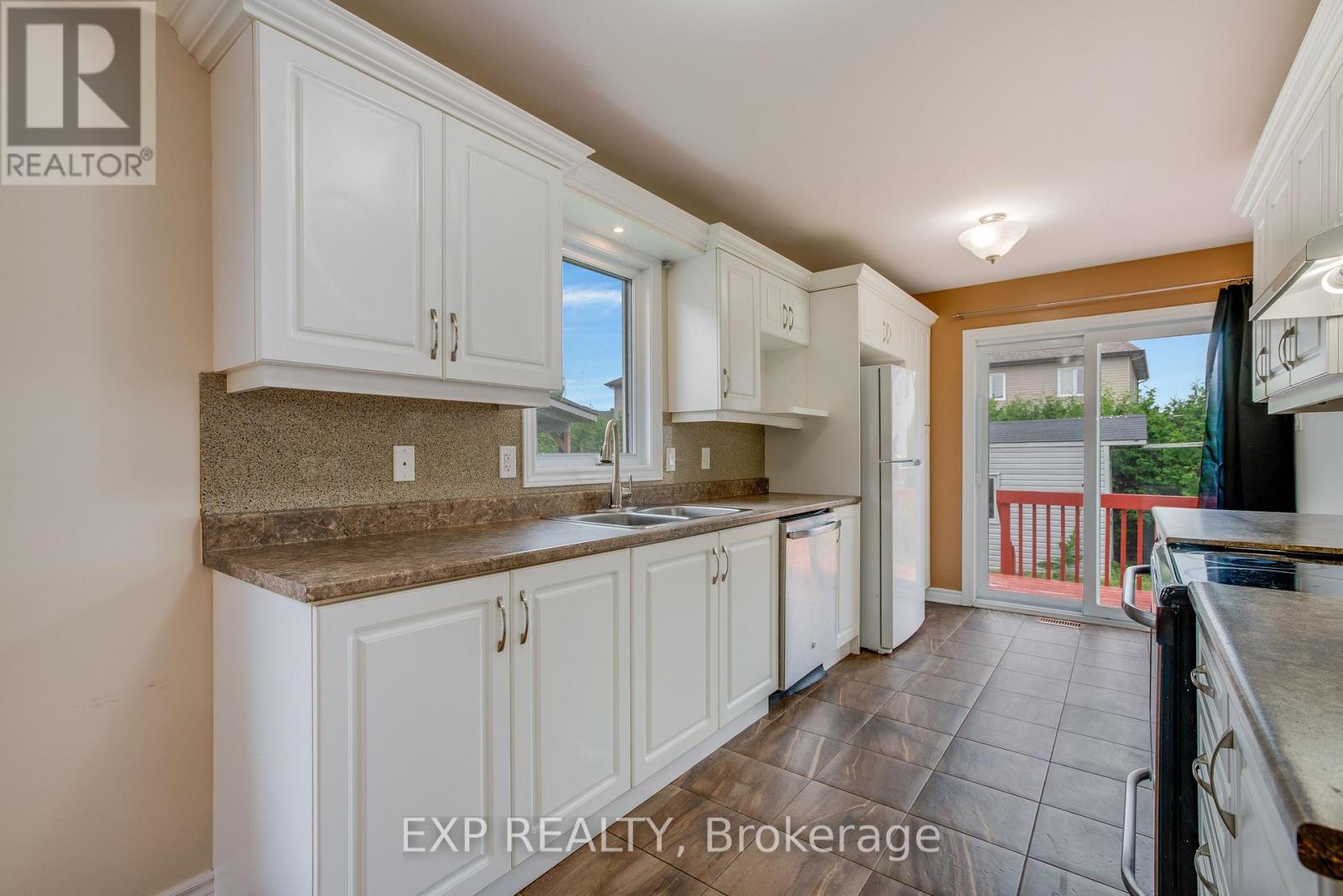 233 BELFORT STREET - 14