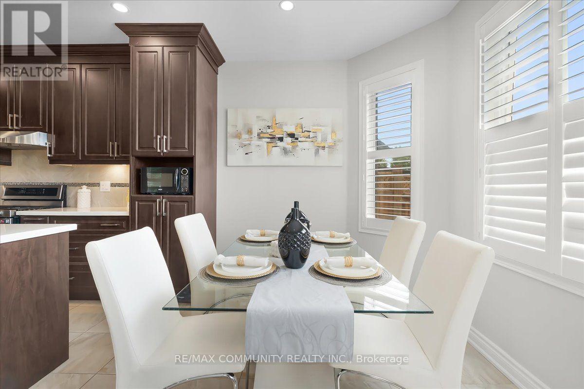 461 ROUGEWALK DRIVE - 17