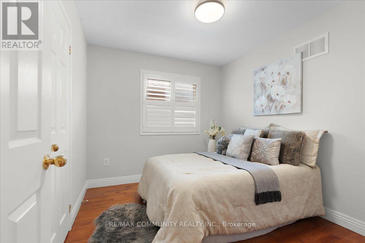 461 ROUGEWALK DRIVE - 29