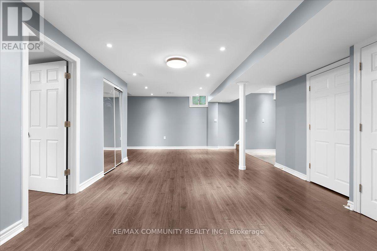 461 ROUGEWALK DRIVE - 34