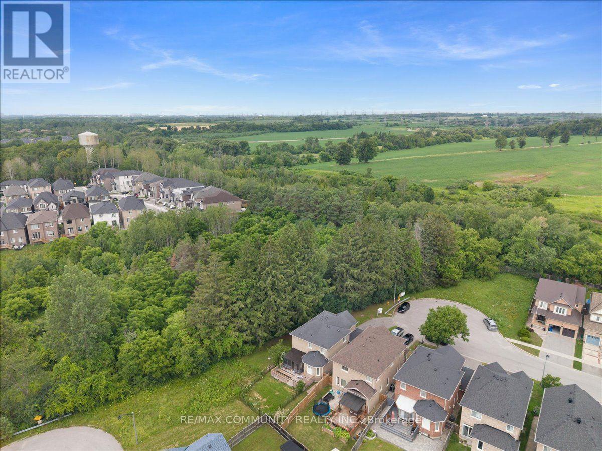 461 ROUGEWALK DRIVE - 47