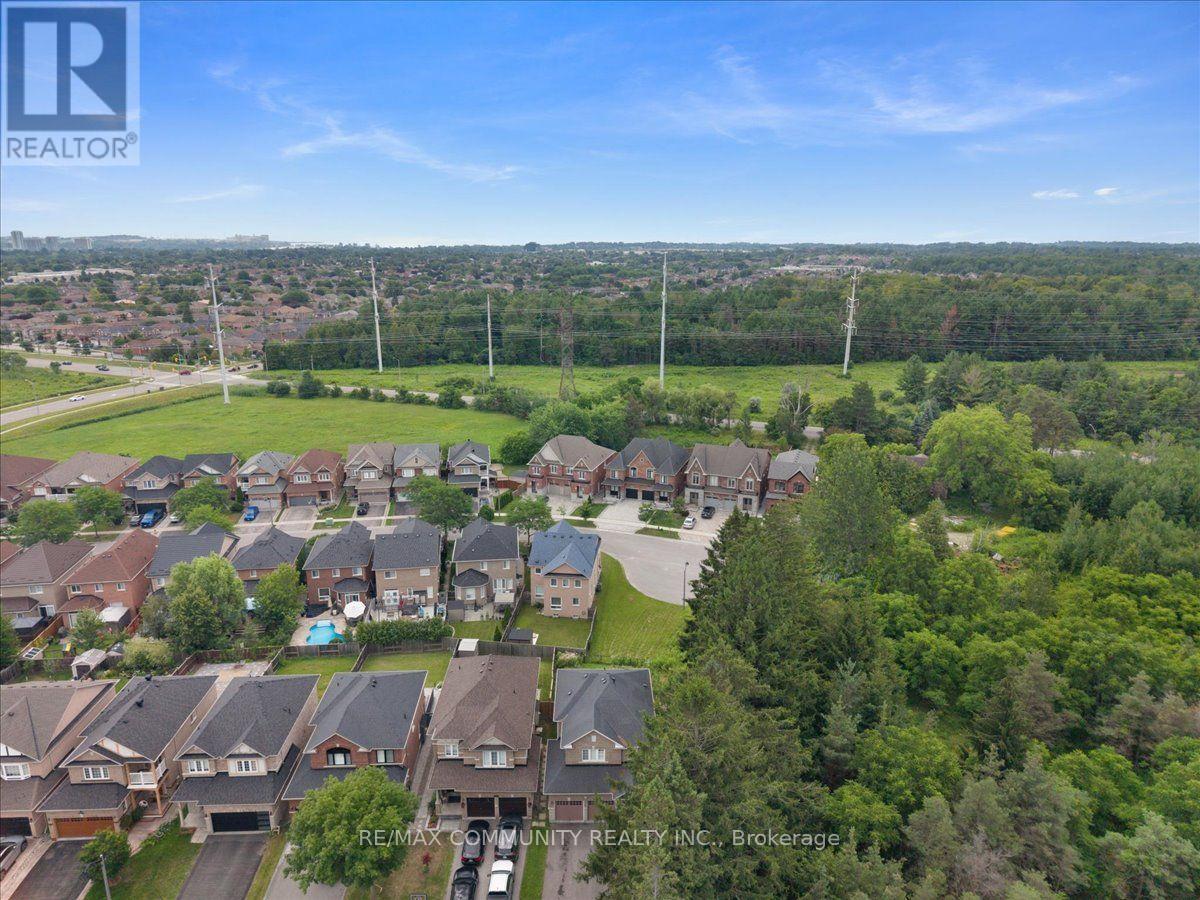 461 ROUGEWALK DRIVE - 50