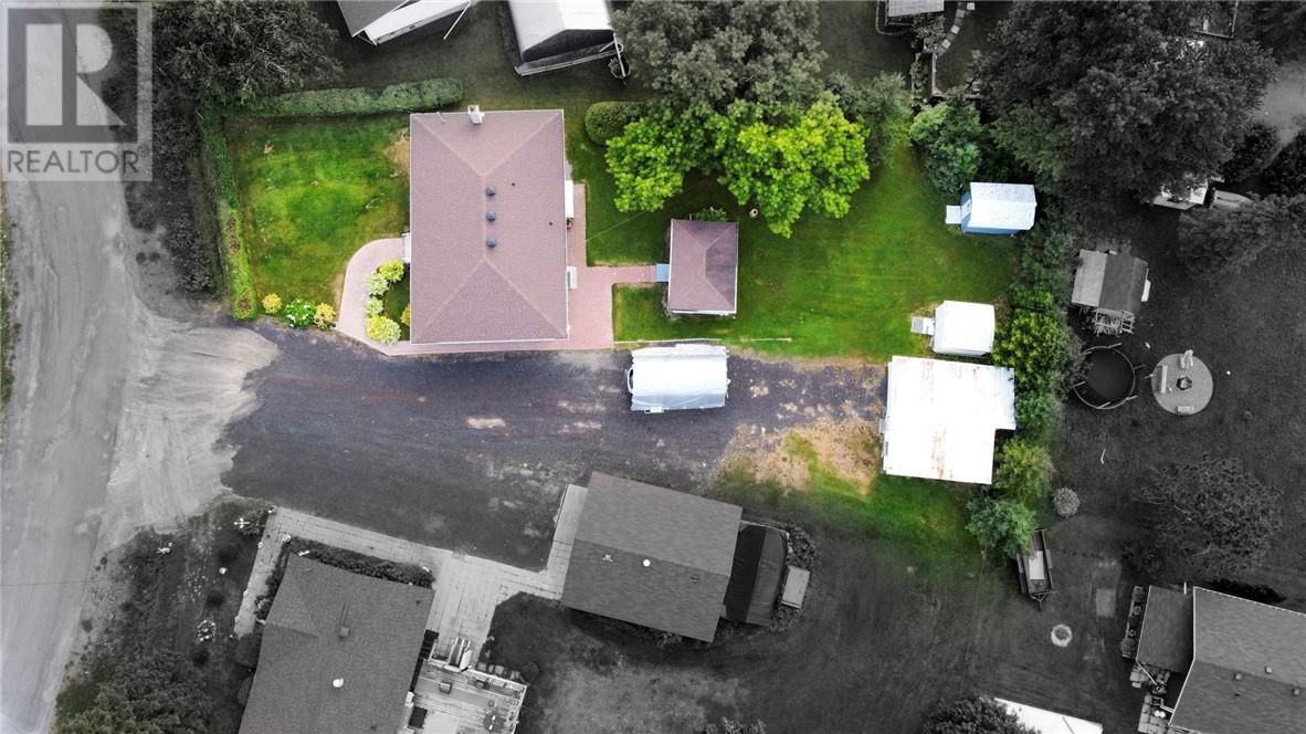 390 Aurore Drive - 31