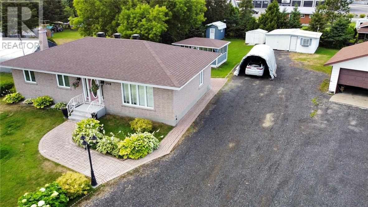 390 Aurore Drive - 26