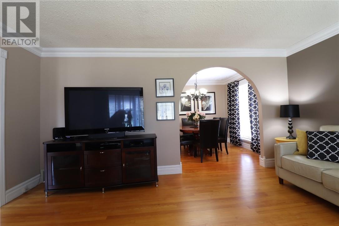 390 Aurore Drive - 8