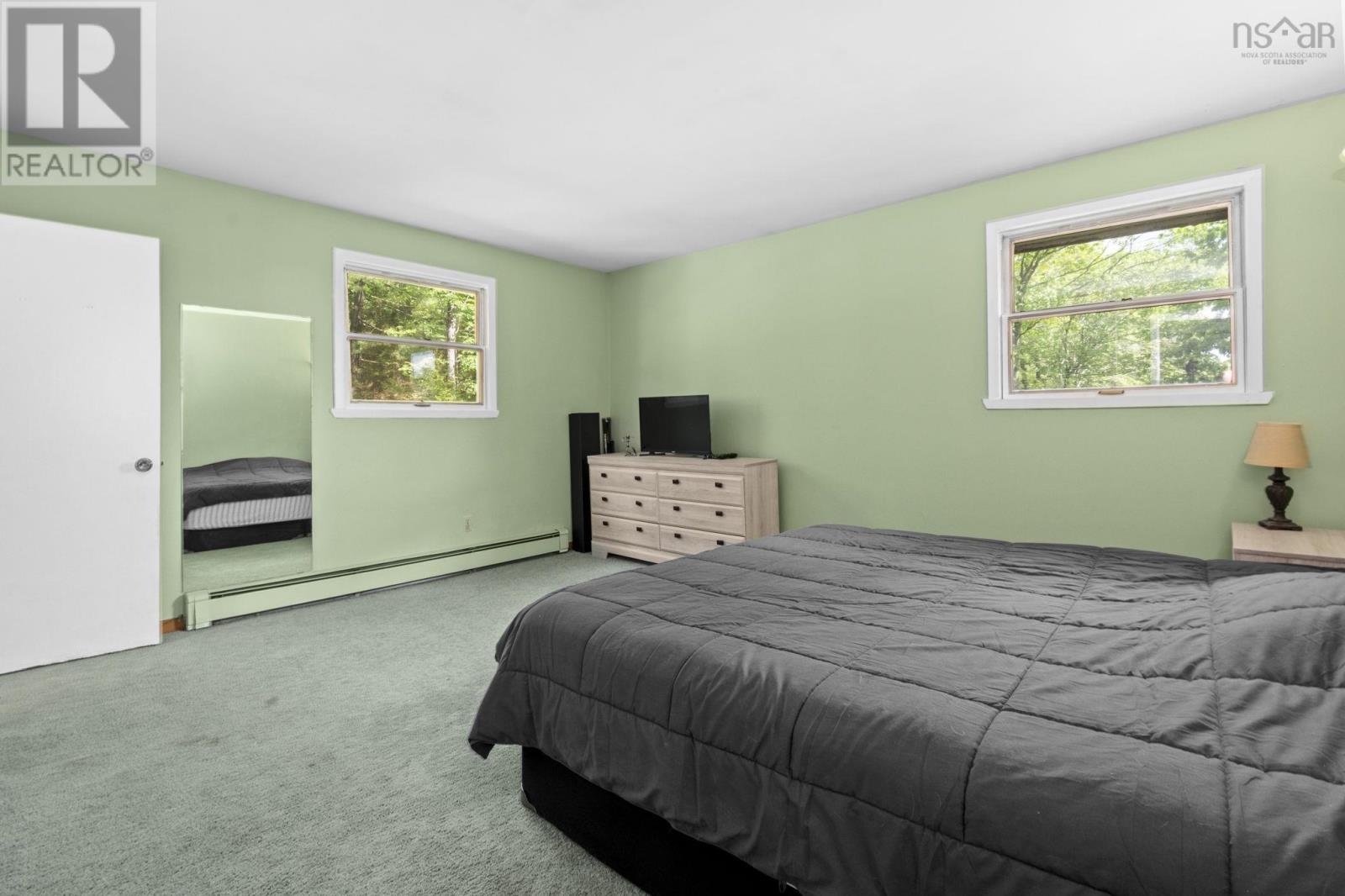 12 Campbell Drive - 24