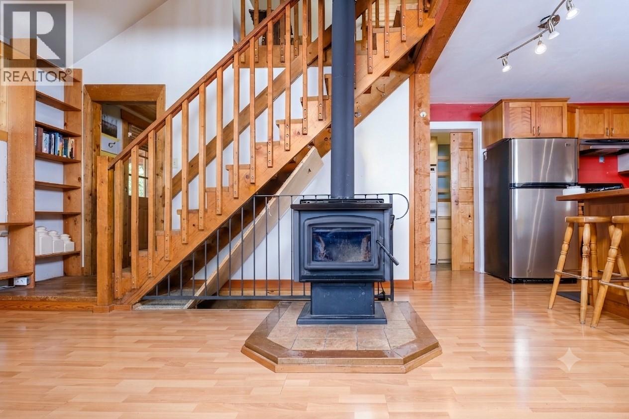 2034 Cliff Street - 1