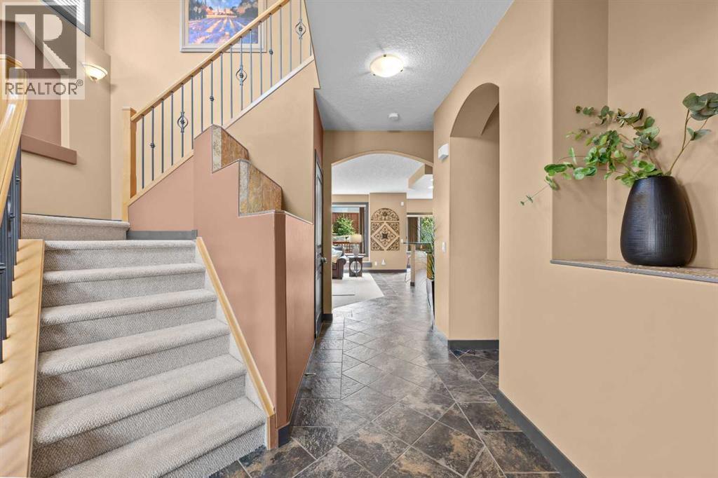 139 Tuscany Ridge Close NW, Tuscany, Calgary photo 3