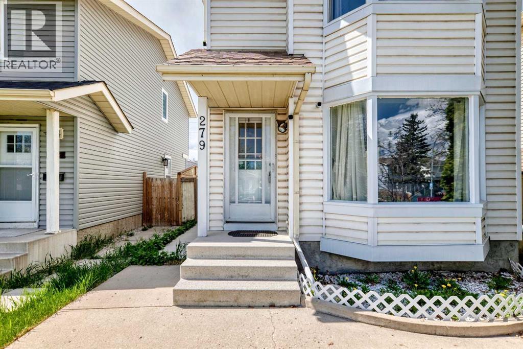 279 Falton Drive NE, Falconridge, Calgary photo 2