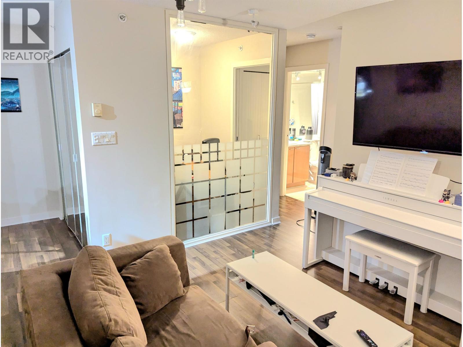 1 Bed, 1 Bath House for Sale in Vancouver – 1005 1288 W GEORGIA STREET, Vancouver – MLS# R3149843 - Image 5