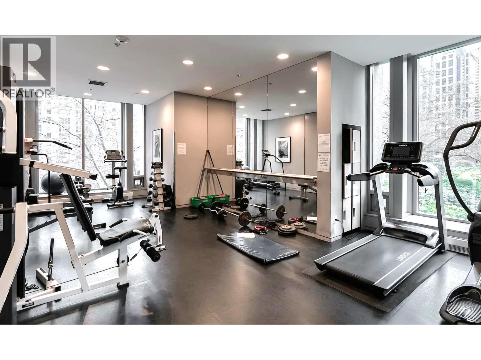 1 Bed, 1 Bath House for Sale in Vancouver – 1005 1288 W GEORGIA STREET, Vancouver – MLS# R3149843 - Image 9