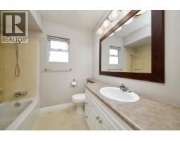 12209 Skillen Street, Maple Ridge, BC V2X4X4 Photo 14