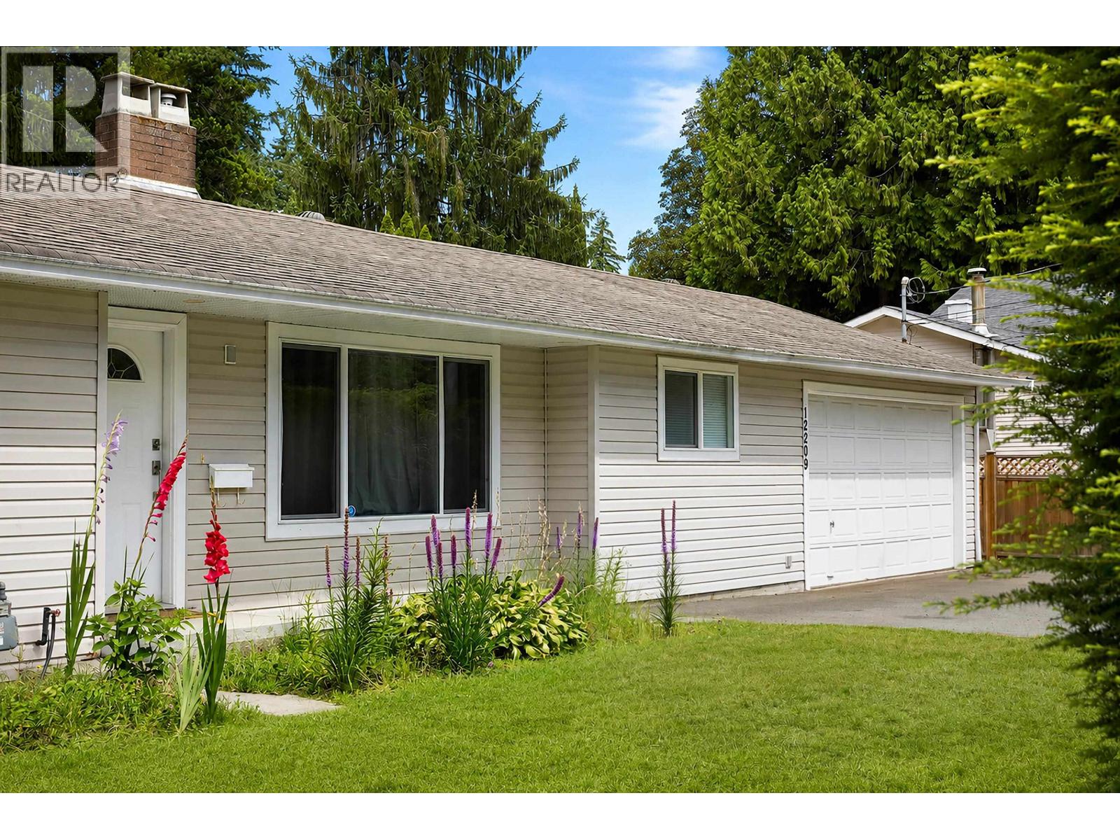12209 SKILLEN STREET, Maple Ridge — photo 2