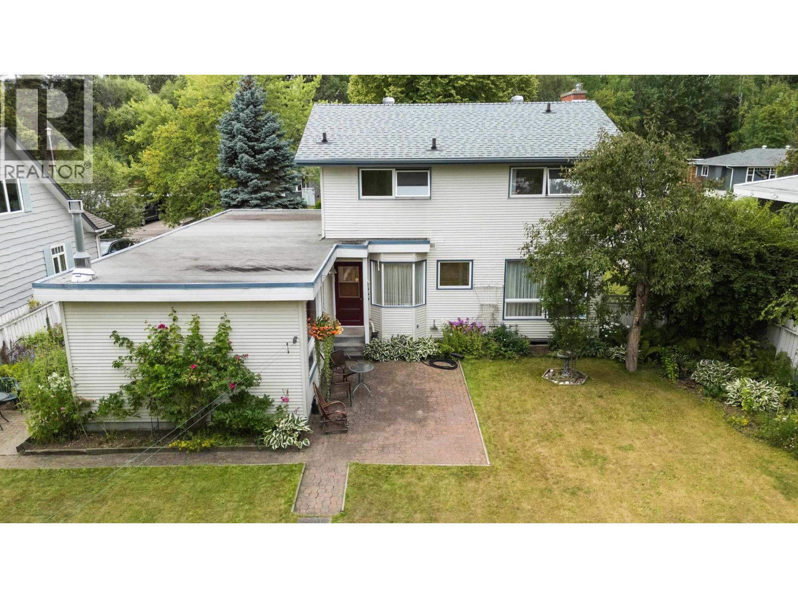 1960 GARDEN DRIVE - 31