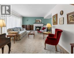 Primary bedroom of 1960 GARDEN DRIVE · Prince George, BC