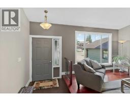 63 Wildwood Crescent W - photo 2