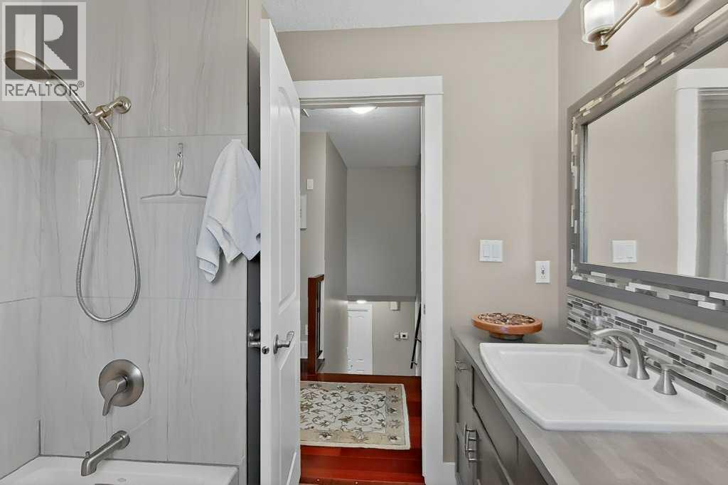 63 Wildwood Crescent W - 34
