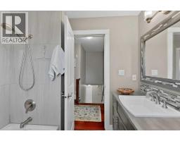 63 Wildwood Crescent W - photo 34