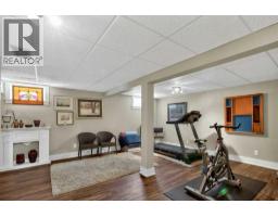 63 Wildwood Crescent W - photo 36