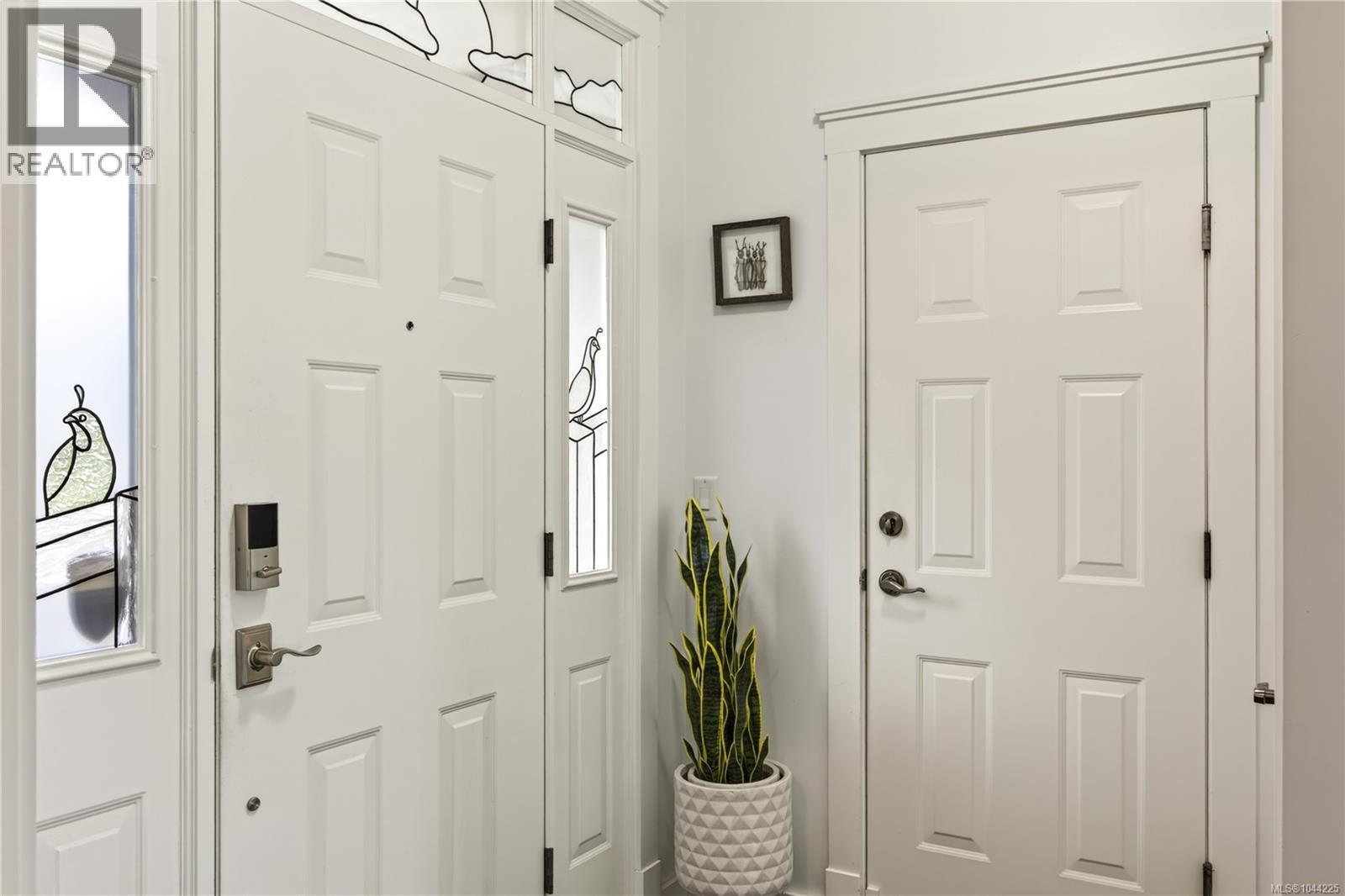 #1 500 Russell Rd - 14