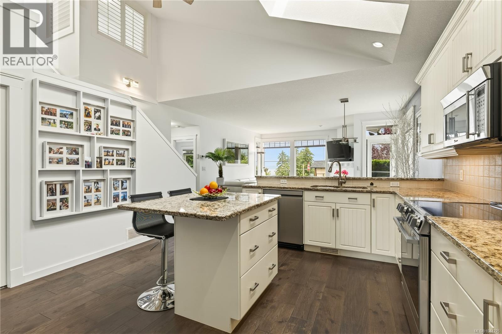 #1 500 Russell Rd - 27