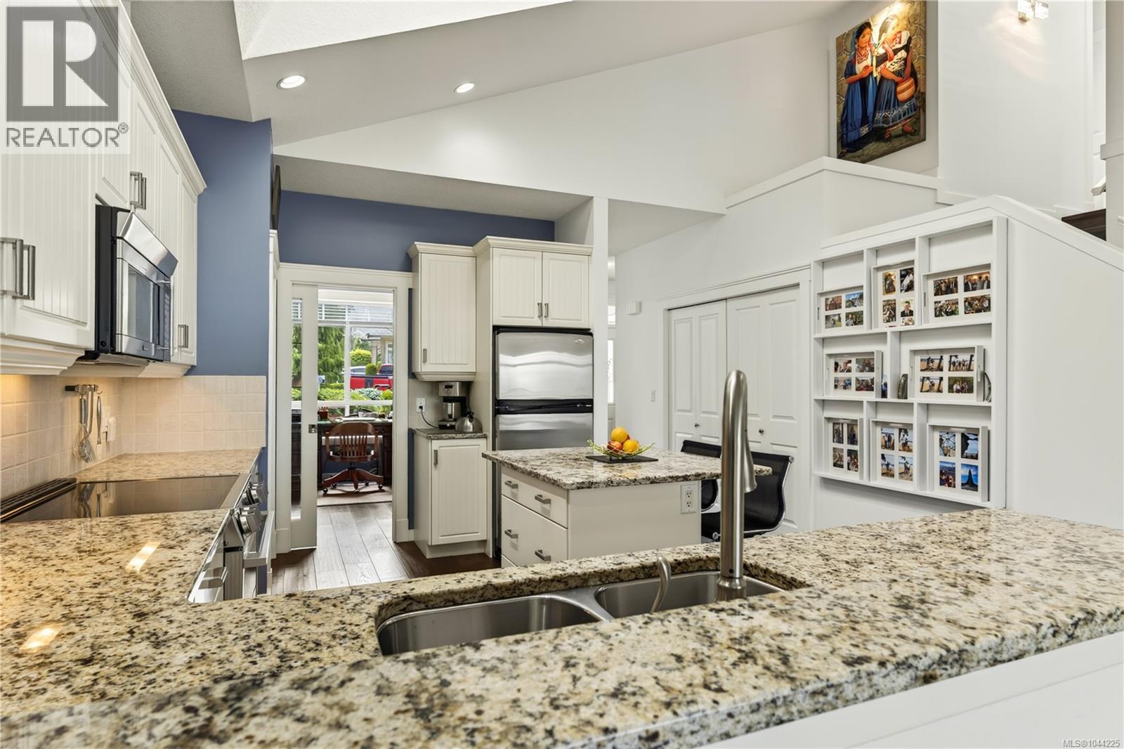 #1 500 Russell Rd - 28